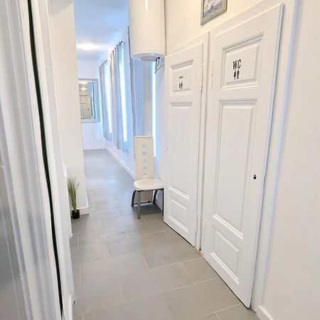 וינה Cozy Rooms In Lugner City Area מראה חיצוני תמונה